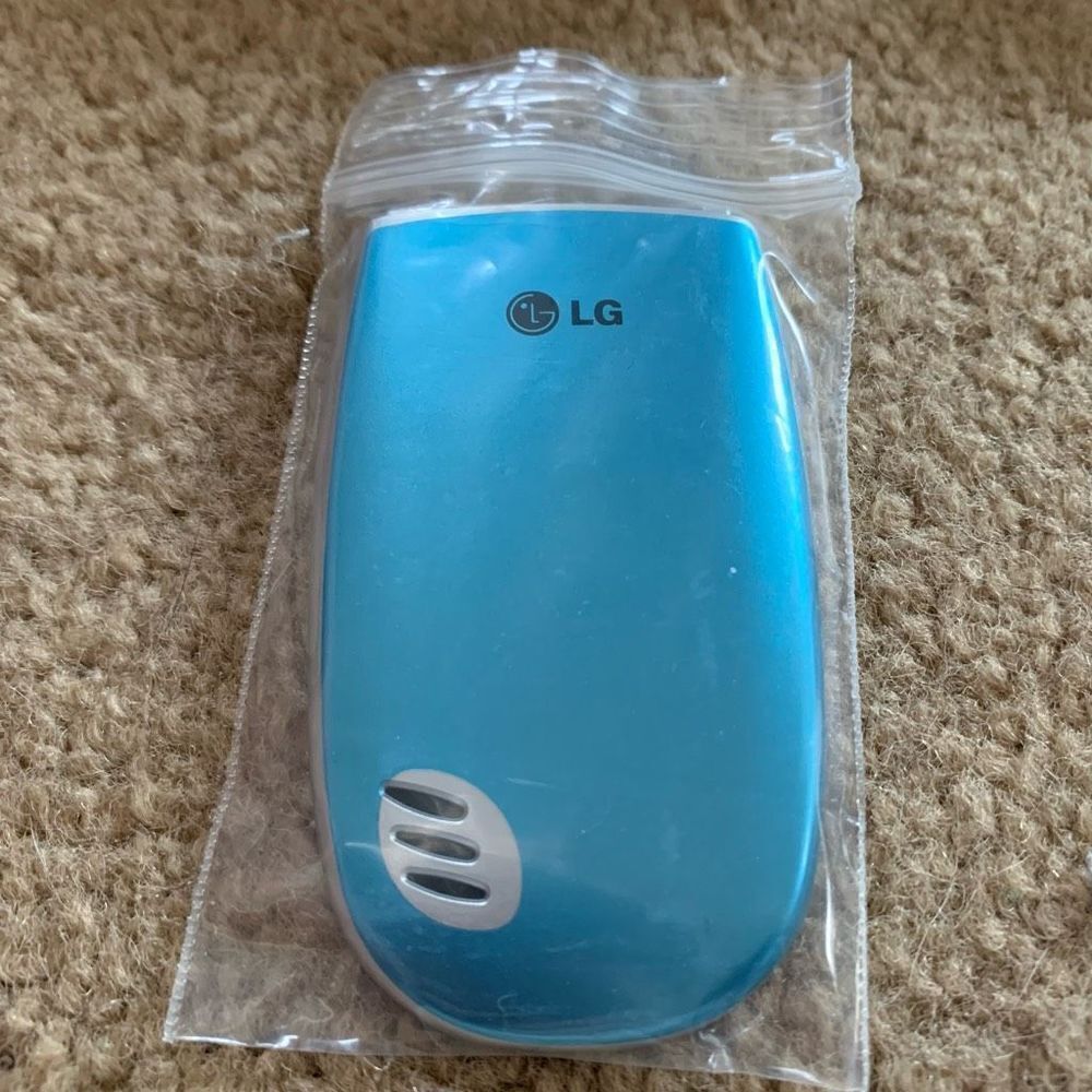 LG3280 Flip Phone Blue Faceplate *New*